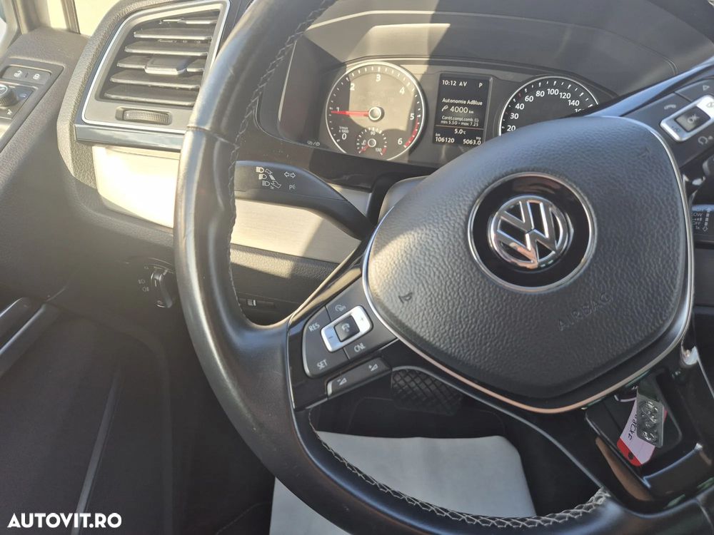 Volkswagen Multivan - 18