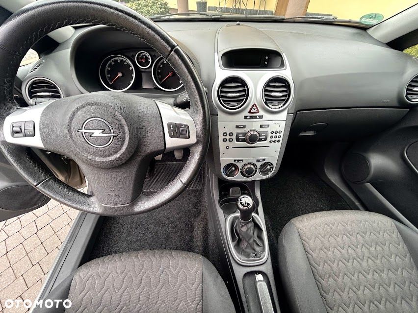 Opel Corsa 1.2 16V Edition / Active - 8