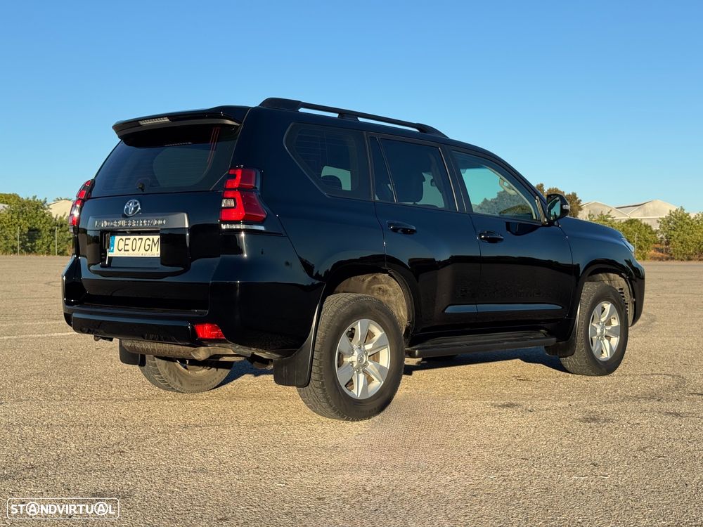 Toyota Land Cruiser Prado - 6