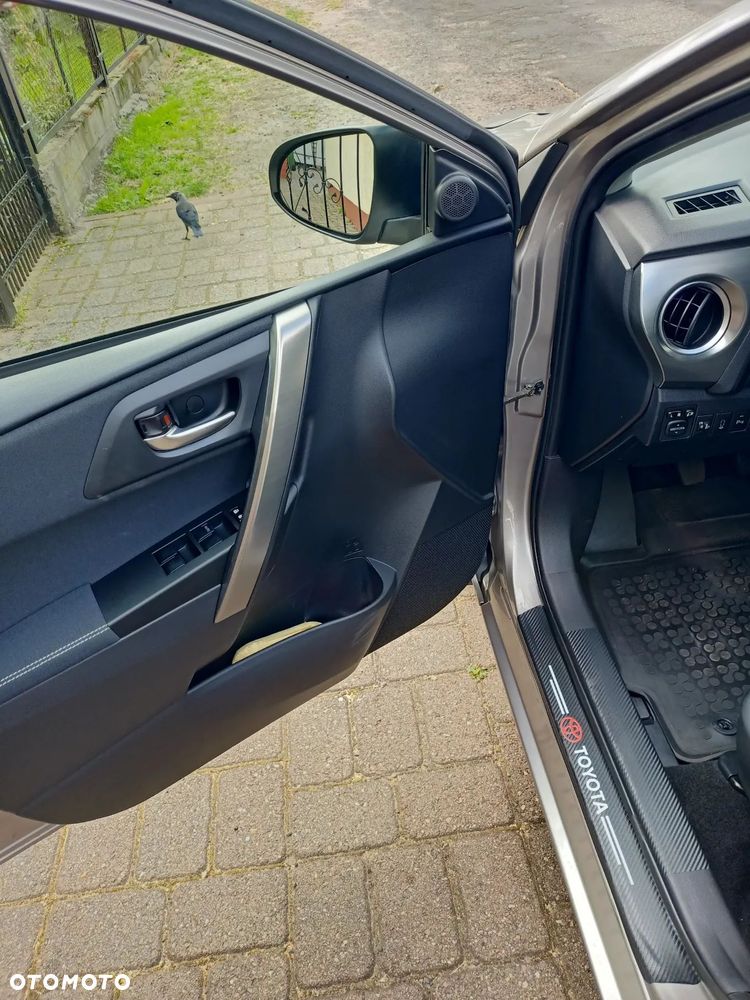 Toyota Auris 1.33 Dual-VVT-i START Edition - 3