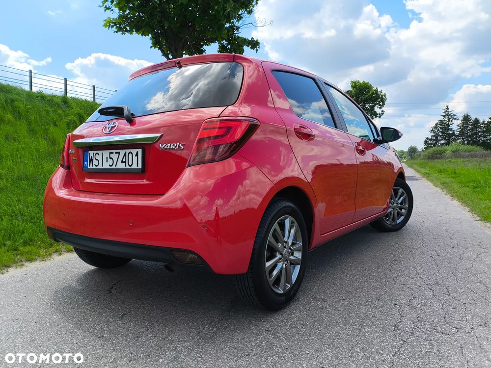 Toyota Yaris 1.33 VVT-i Executive - 11