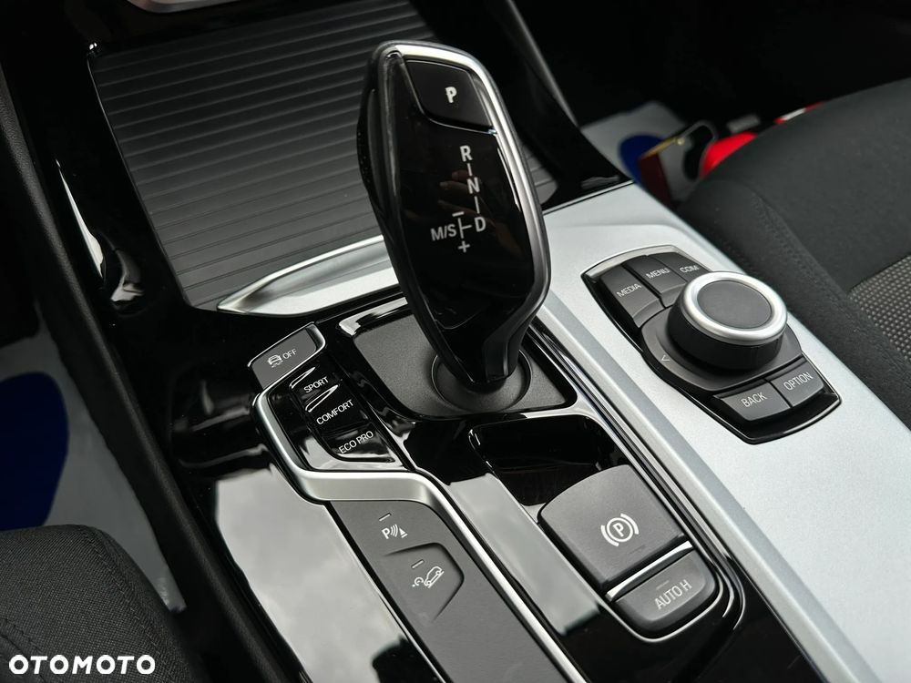 BMW X3 xDrive20i sport - 33