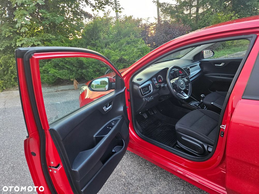 Kia Rio 1.2 Attract - 23