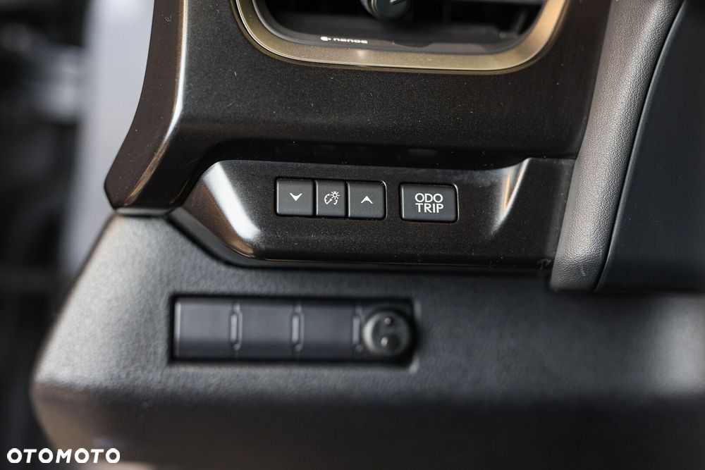 Lexus UX - 27