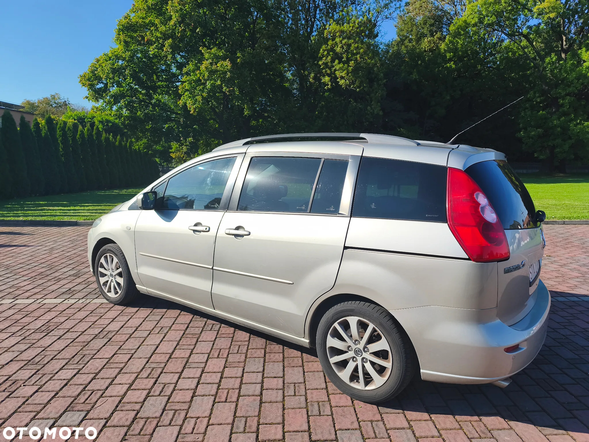 Mazda 5 - 4