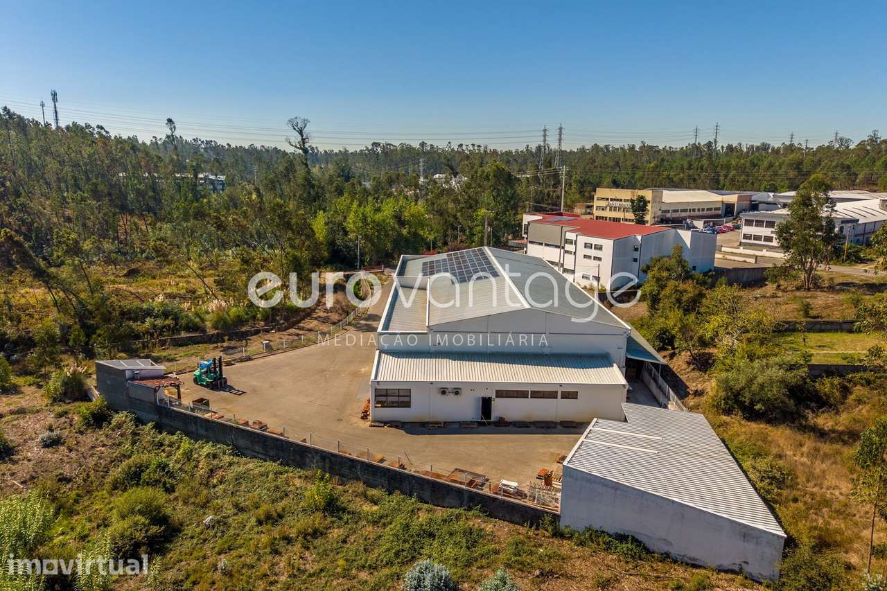 Pavilhão Industrial com 3.320 m² | Marinha Grande - Grande imagem: 2/56