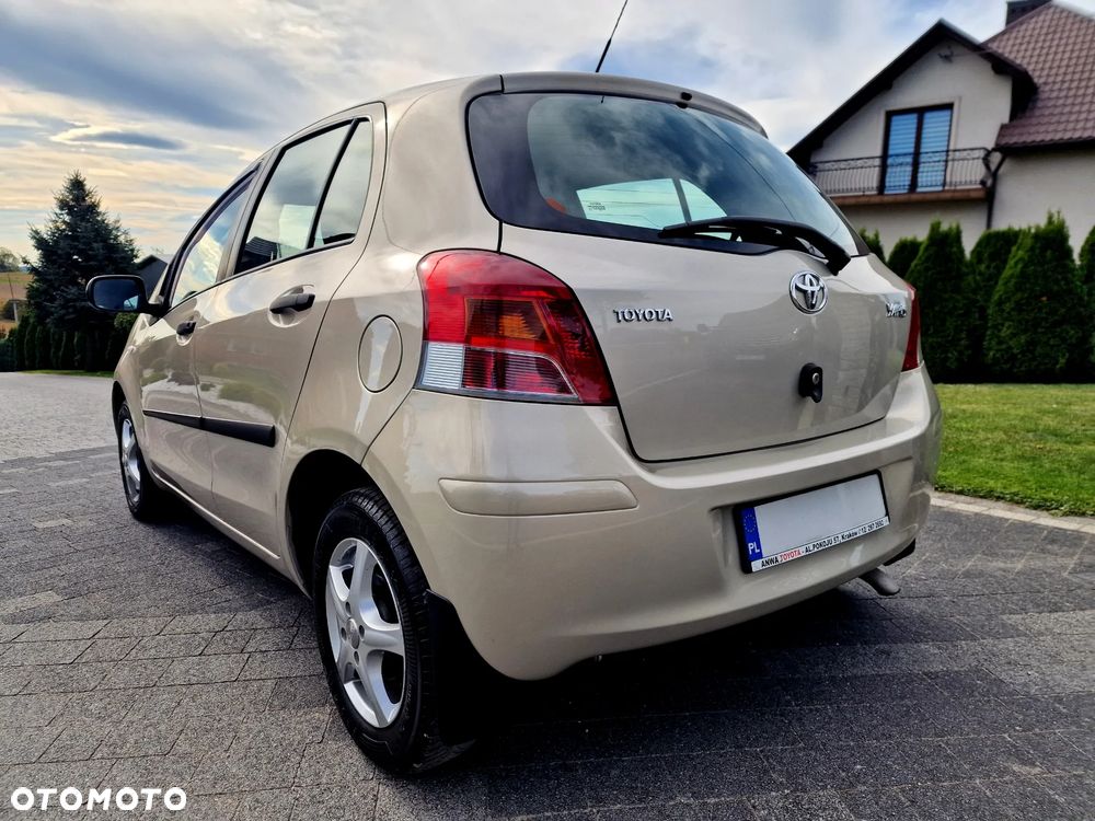 Toyota Yaris 1.0 Luna A/C - 4