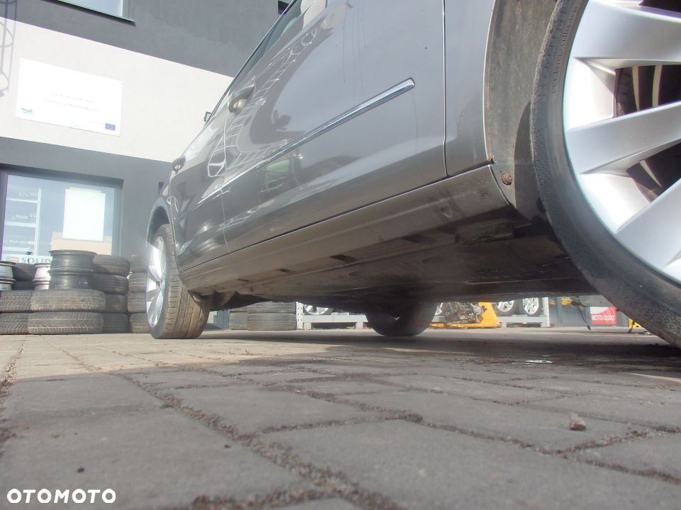 Listwa Progowa Prawa VW Passat CC LC8Y - 1