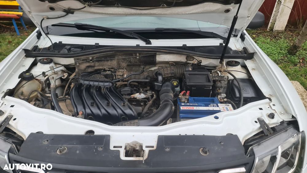 Dacia Duster 1.6 4x4 Laureate - 7