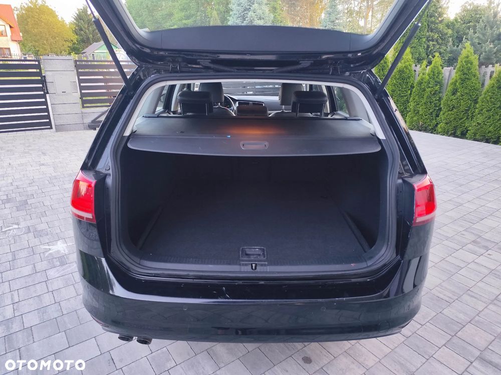 Volkswagen Golf - 17