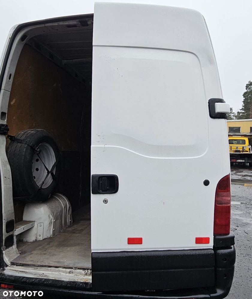 Renault Master II  (lak. 0389) pojazd na części: maska, zderzak, drzwi, szyby, lusterka, chłodnica - 11