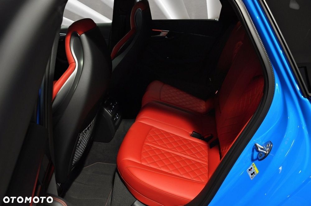 Audi S4 Avant - 16