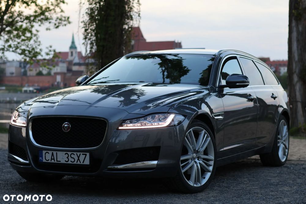 Jaguar XF - 4