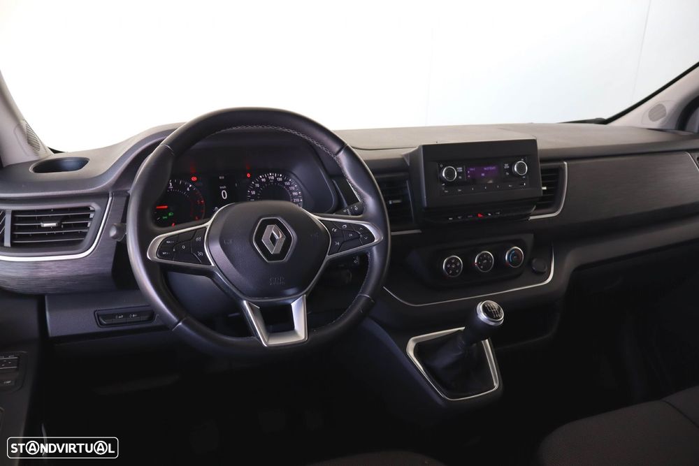 Renault Trafic - 21
