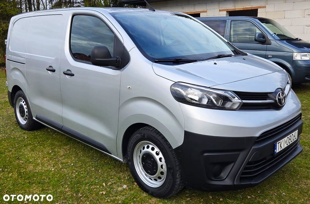 Toyota Proace - 1