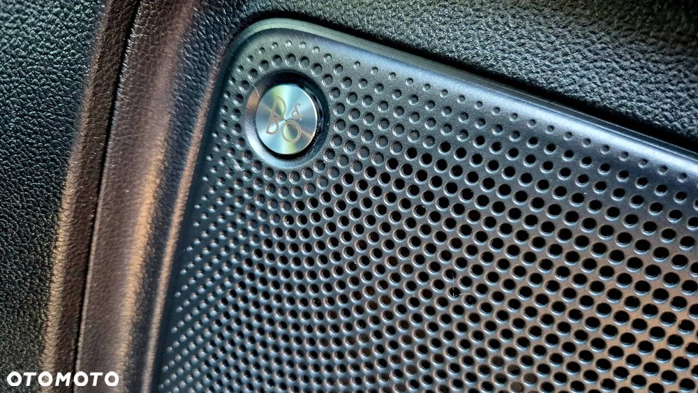 Ford Kuga 2.0 EcoBlue Hybrid TITANIUM - 23