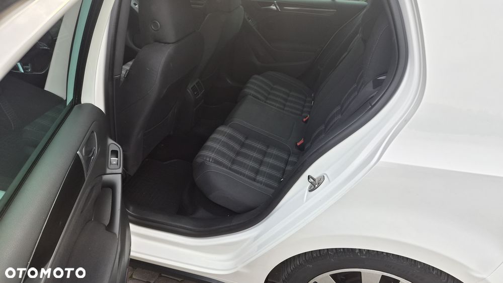Volkswagen Golf 2.0 TDI DPF GTD - 21