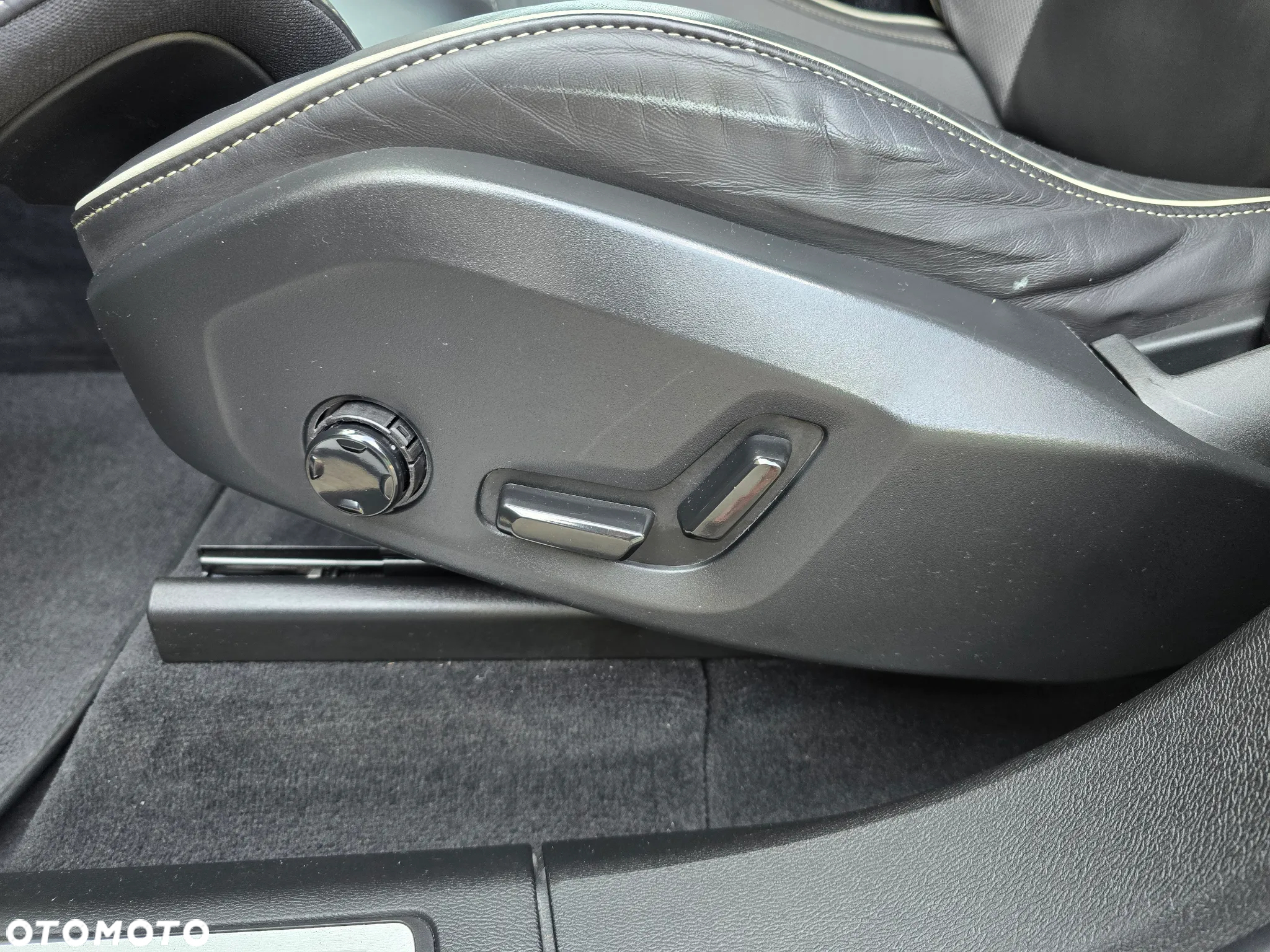 Volvo XC 60 B4 D Geartronic RDesign - 9
