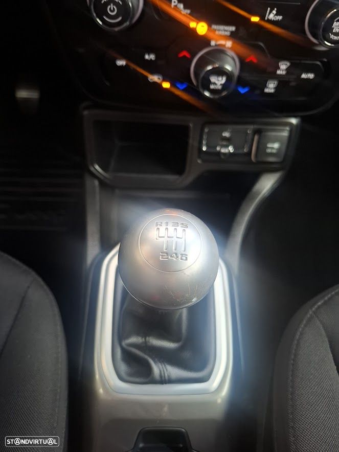 Jeep Renegade 1.6 MJD Limited - 21