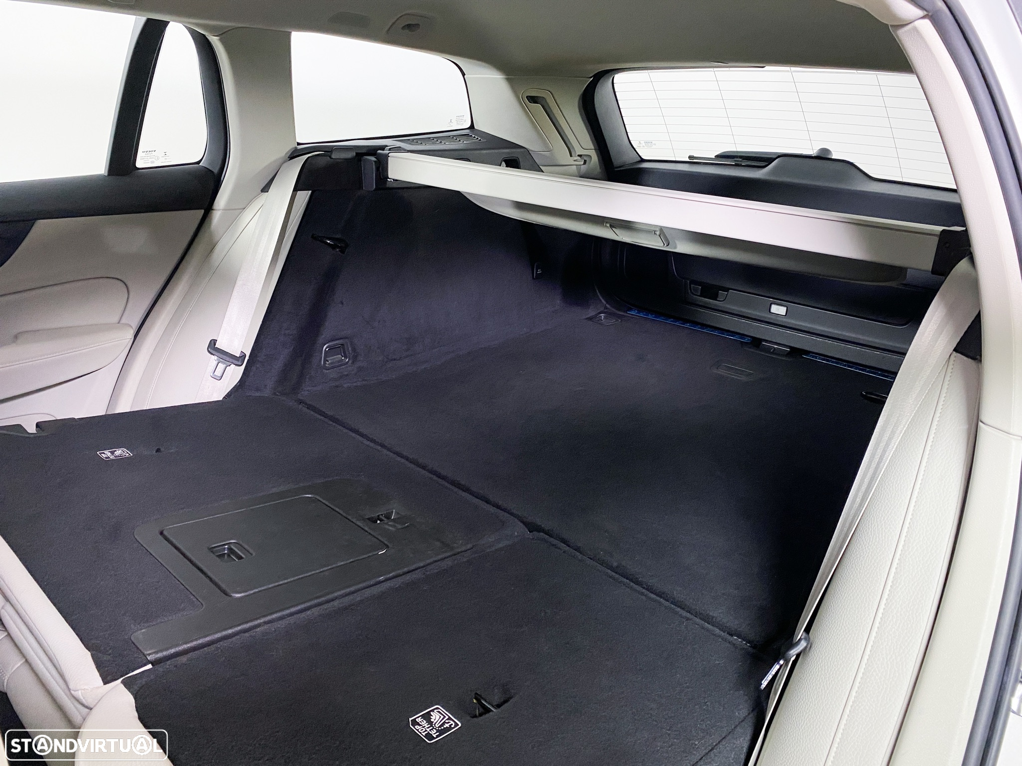 Volvo V60 2.0 T8 AWD TE Inscription - 20