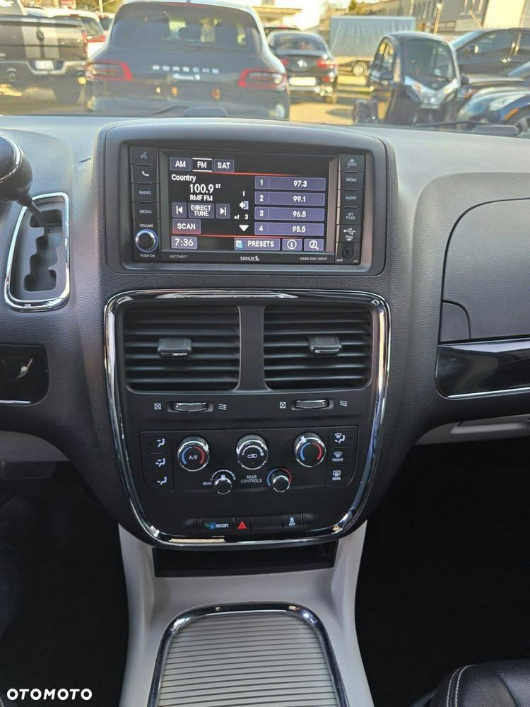 Dodge Grand Caravan - 15