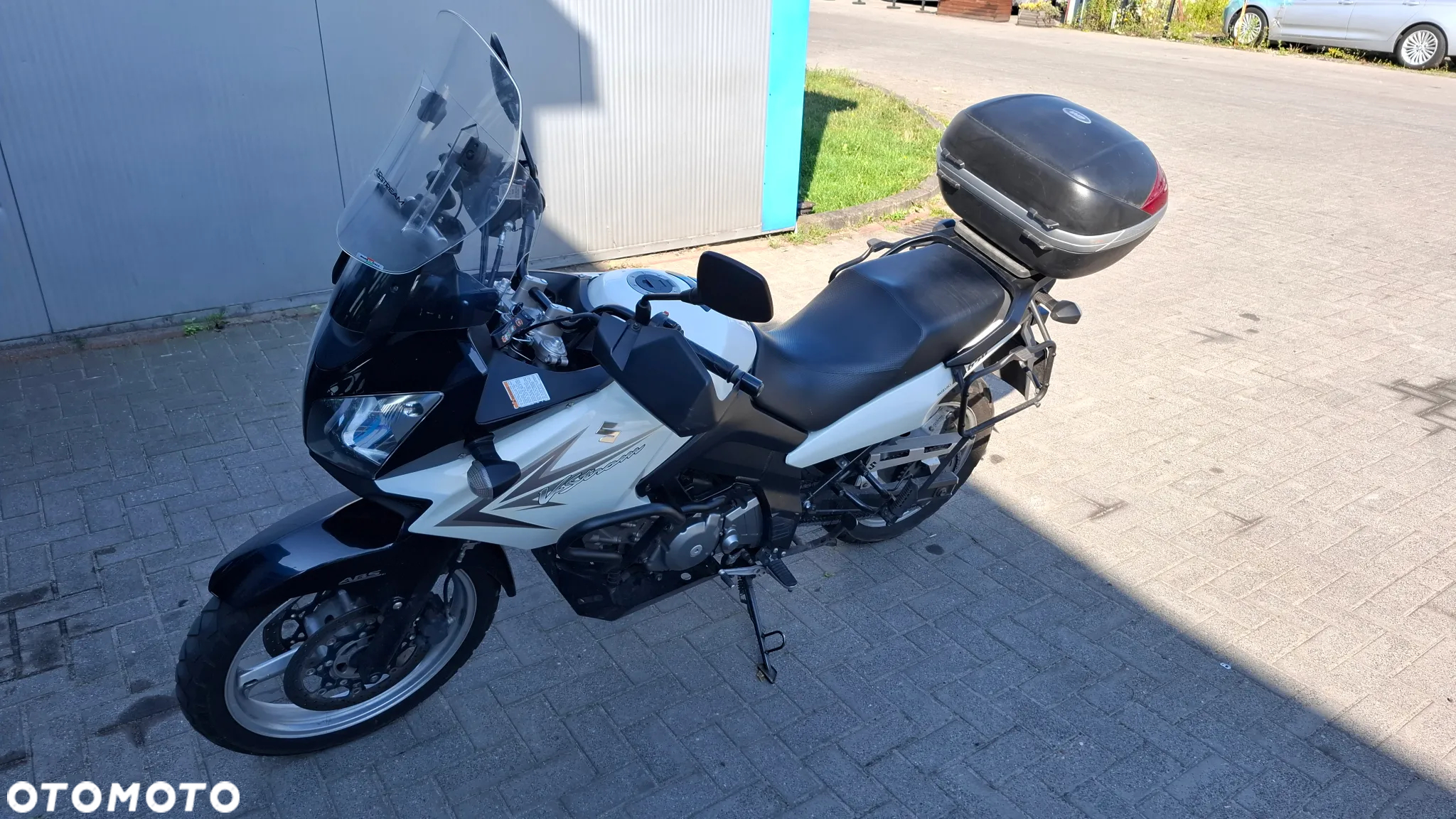 Suzuki DL - 6