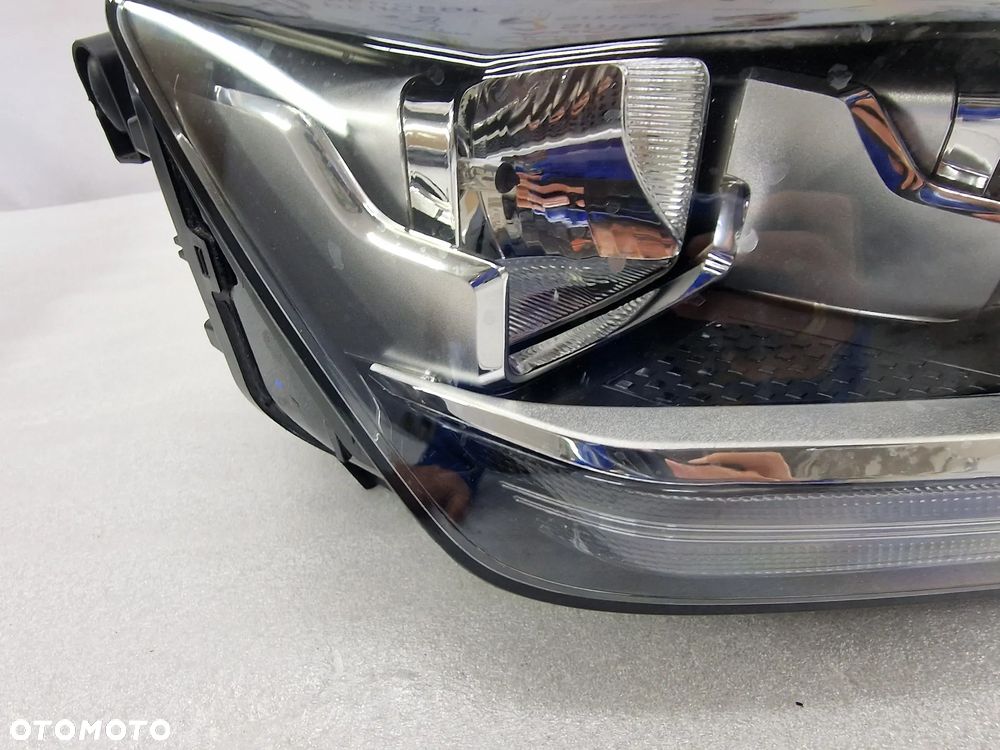 AUDI Q2 81A 16- PRAWA ZWYKŁA LAMPA PRZEDNIA PRZÓD , NR 81A941004 , NR AUKCJI LA583 - 4