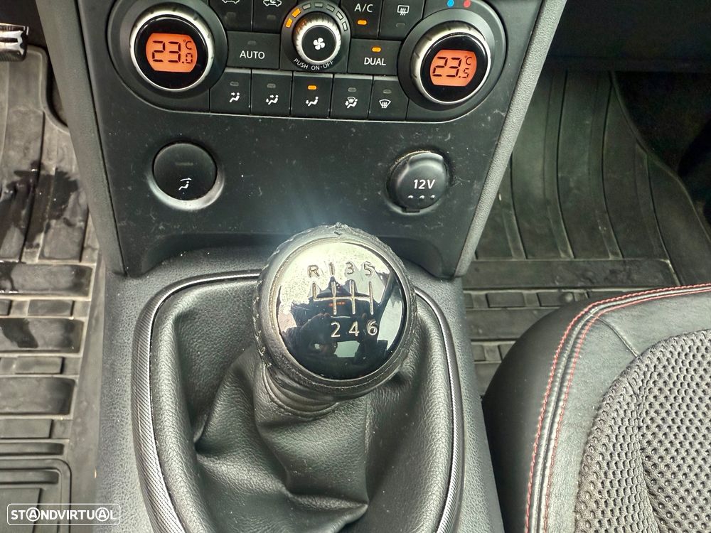 Nissan Qashqai 2.0 dCi Tekna Sport 18 - 30