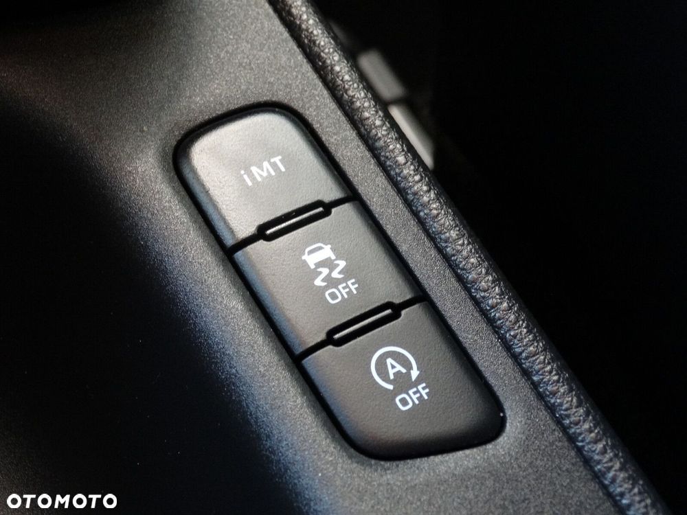 Toyota Yaris - 36