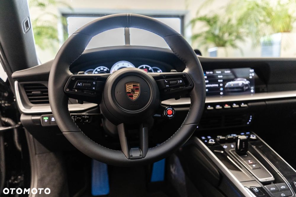 Porsche 911 Carrera S - 17