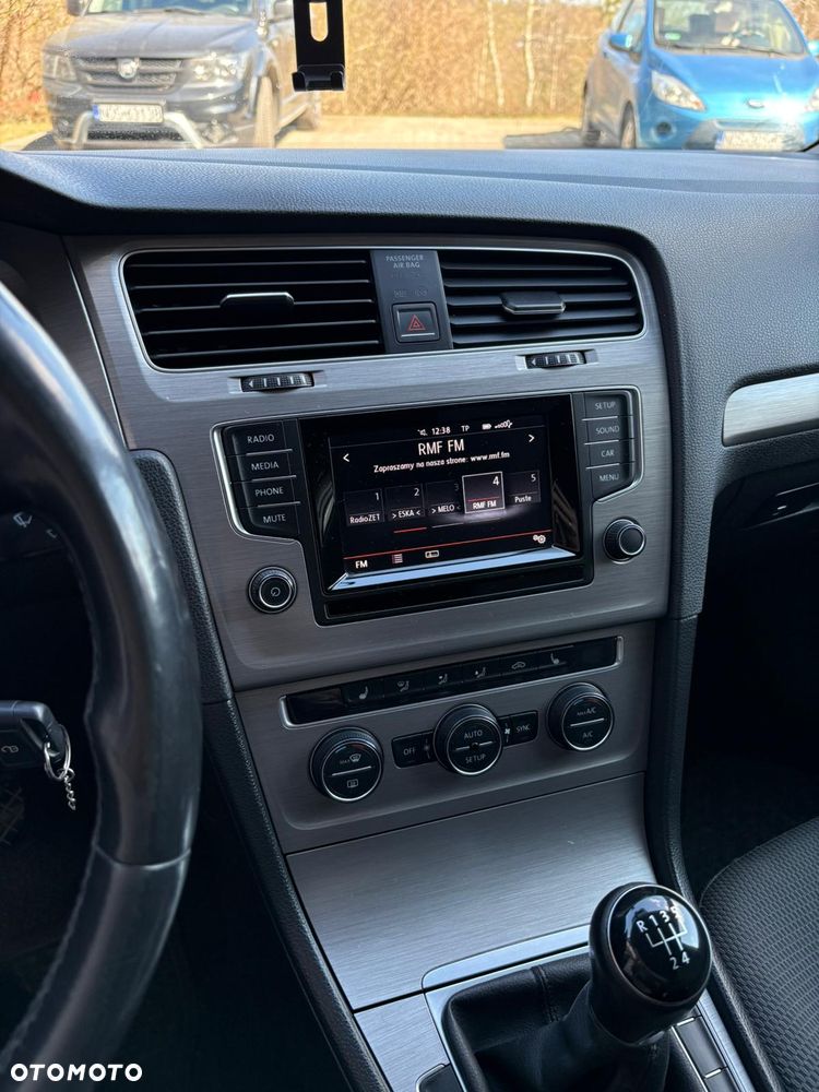 Volkswagen Golf 1.6 TDI Comfortline - 7