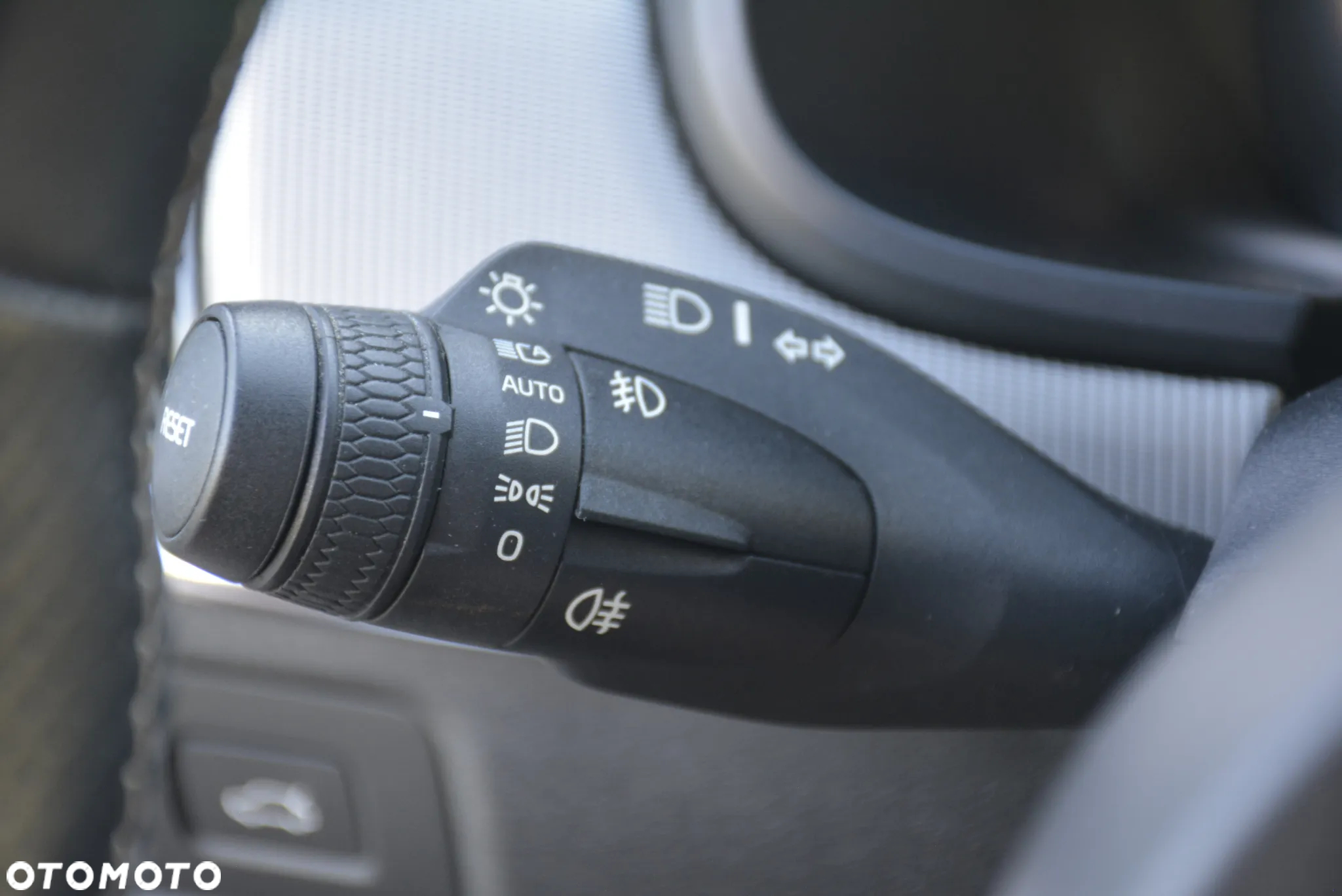 Volvo S90 D4 Geartronic R Design - 25