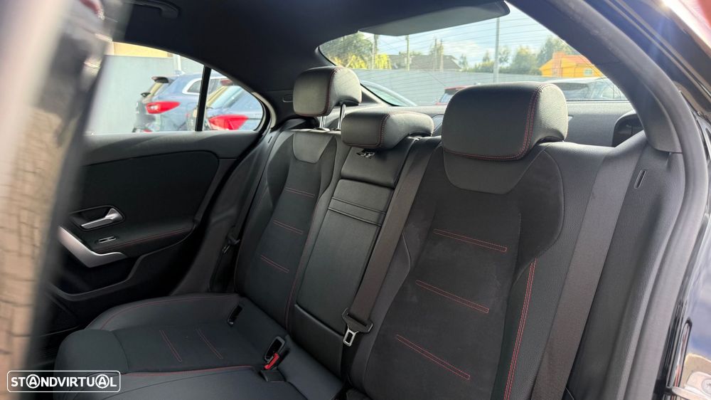 Mercedes-Benz A 200 Limousine d AMG Line Aut. - 13