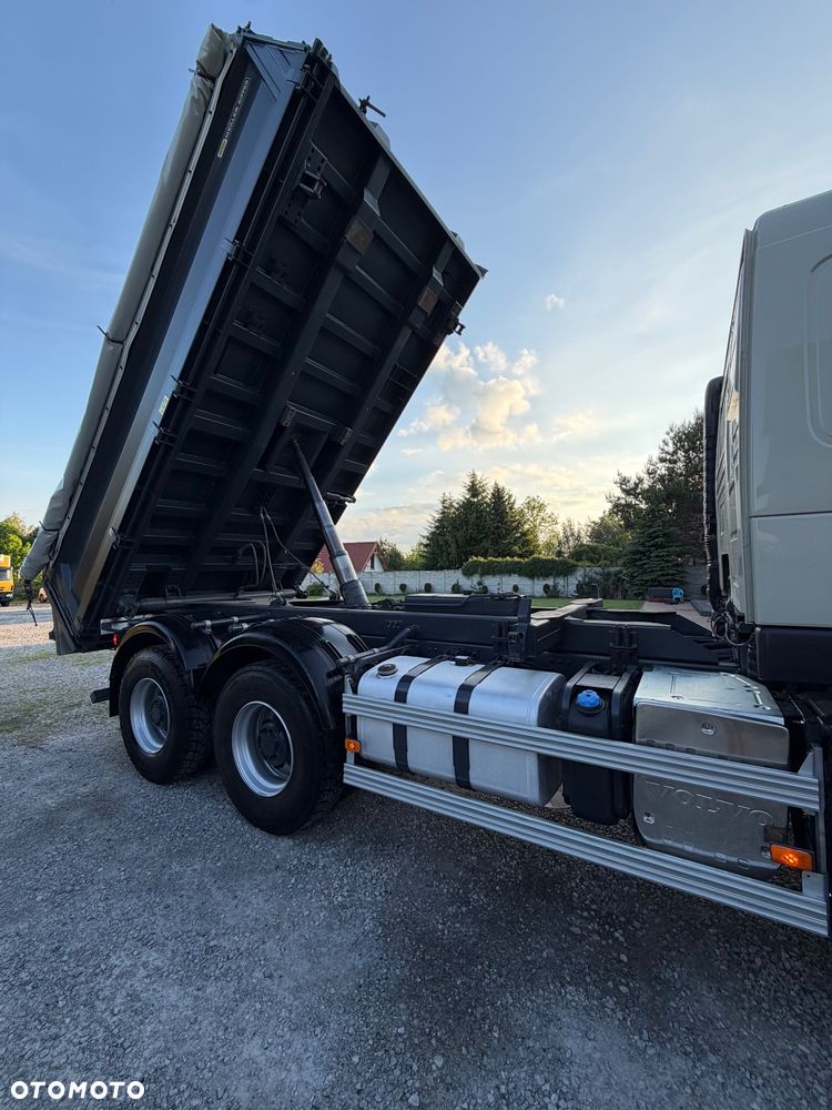 Volvo FMX - 12