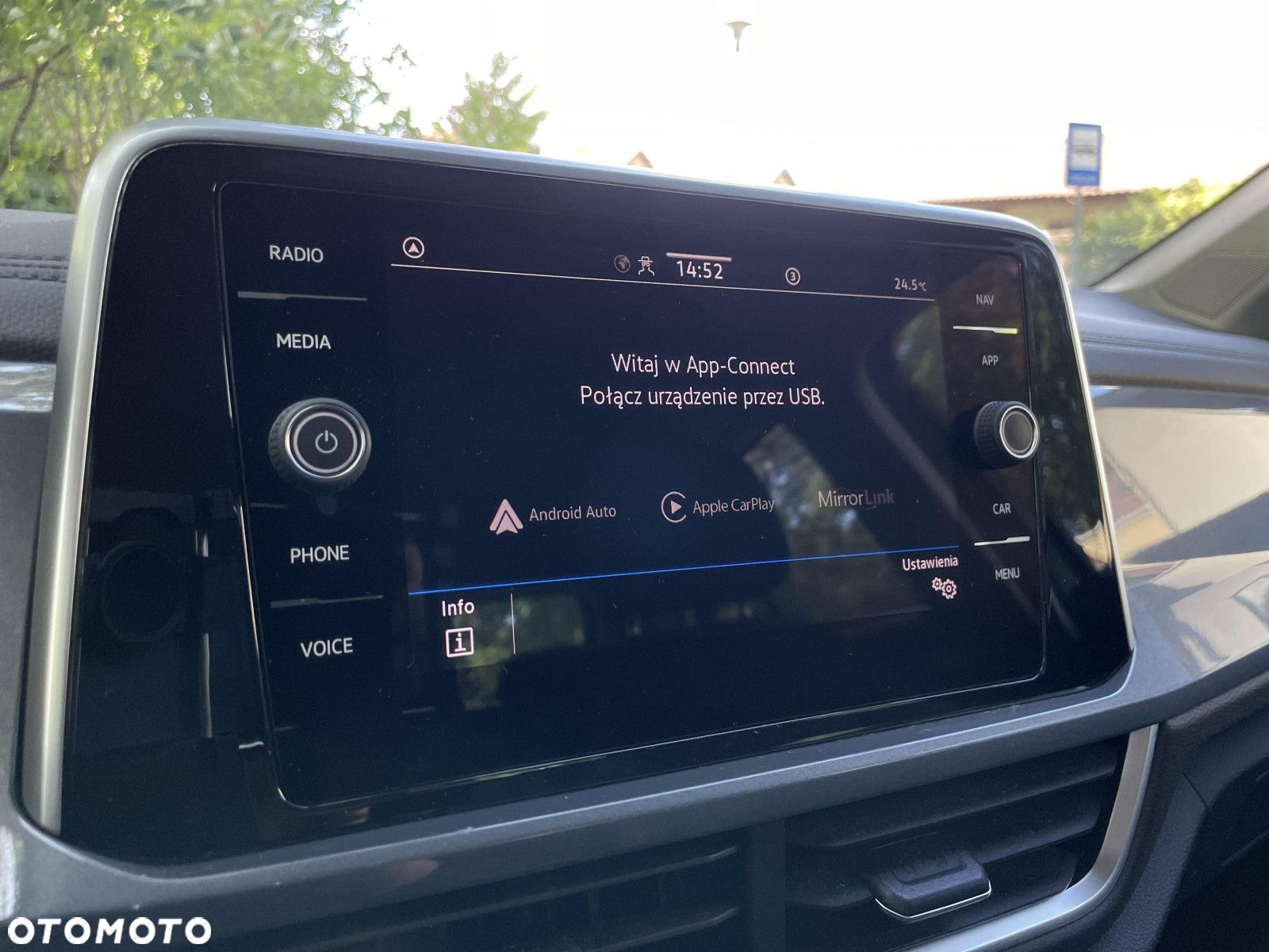 Volkswagen T-Roc - 31