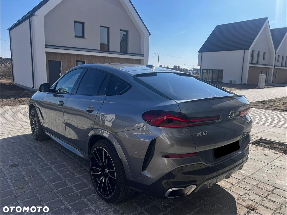 BMW X6 - 10