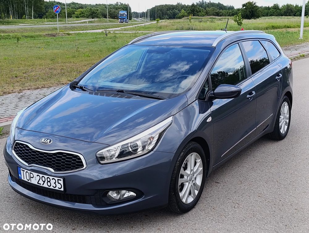 Kia Ceed 1.6 GDI Dream Team Edition - 7