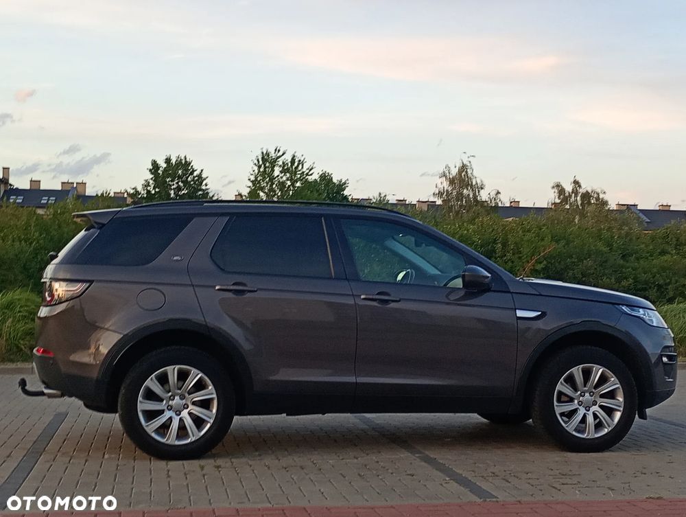 Land Rover Discovery Sport TD4 SkyView Edition - 11