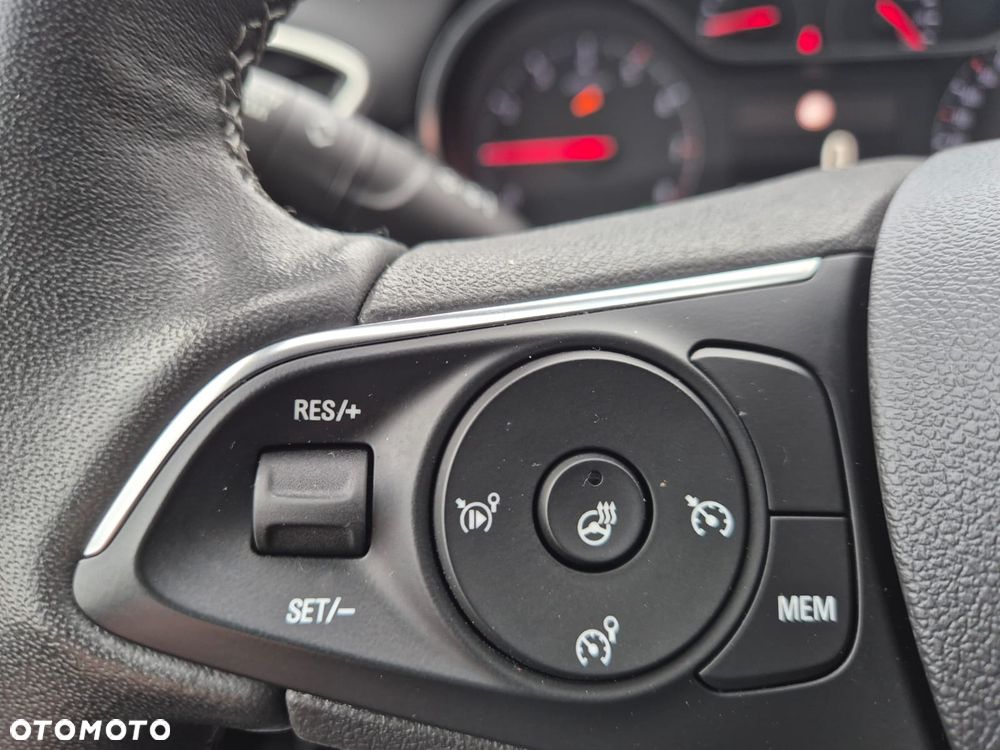 Opel Crossland 1.2 T - 8