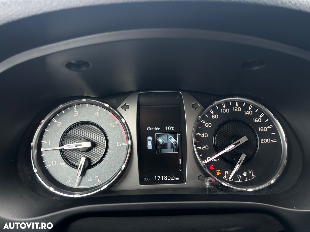 Toyota Hilux 2.4D 150CP 4x4 Double Cab 6MT Style - 20