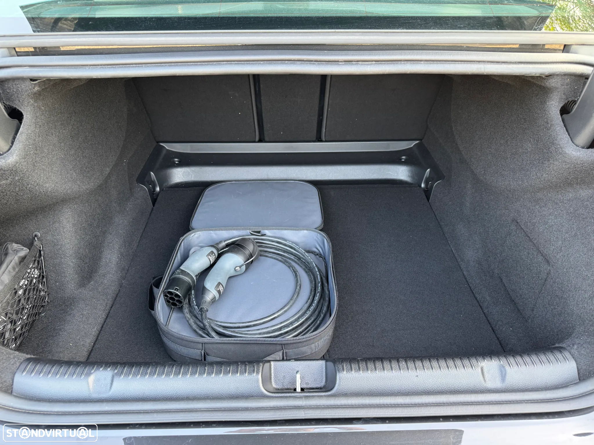 Mercedes-Benz EQE 300 Edition Electric Art - 31