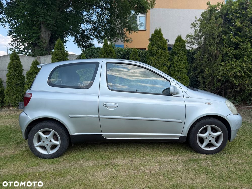 Toyota Yaris 1.0 Base - 7