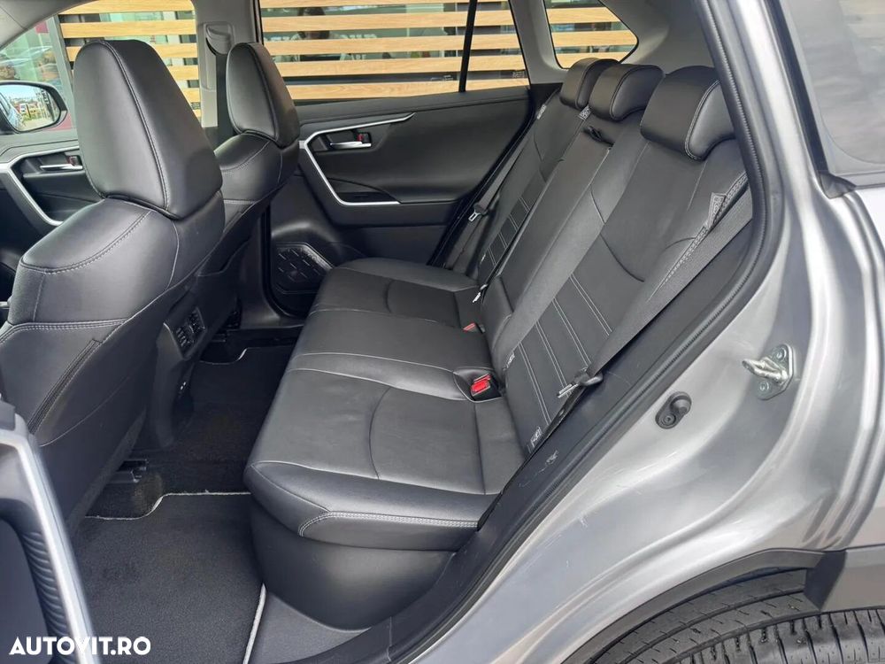 Toyota RAV4 - 21