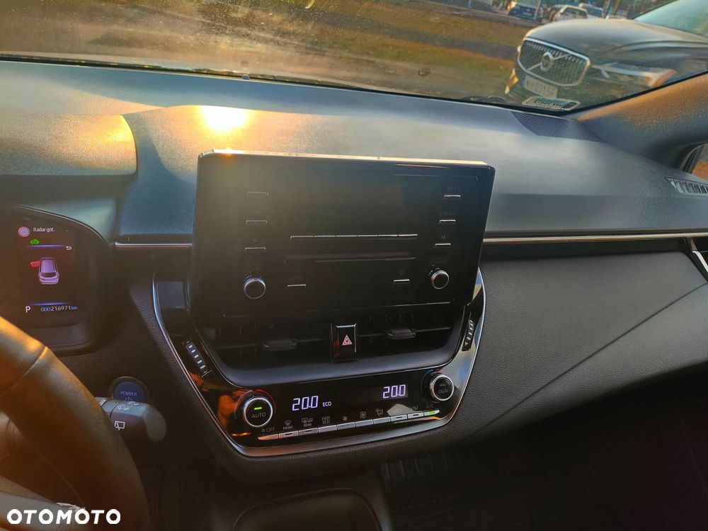 Toyota Corolla 1.8 Hybrid Active - 13