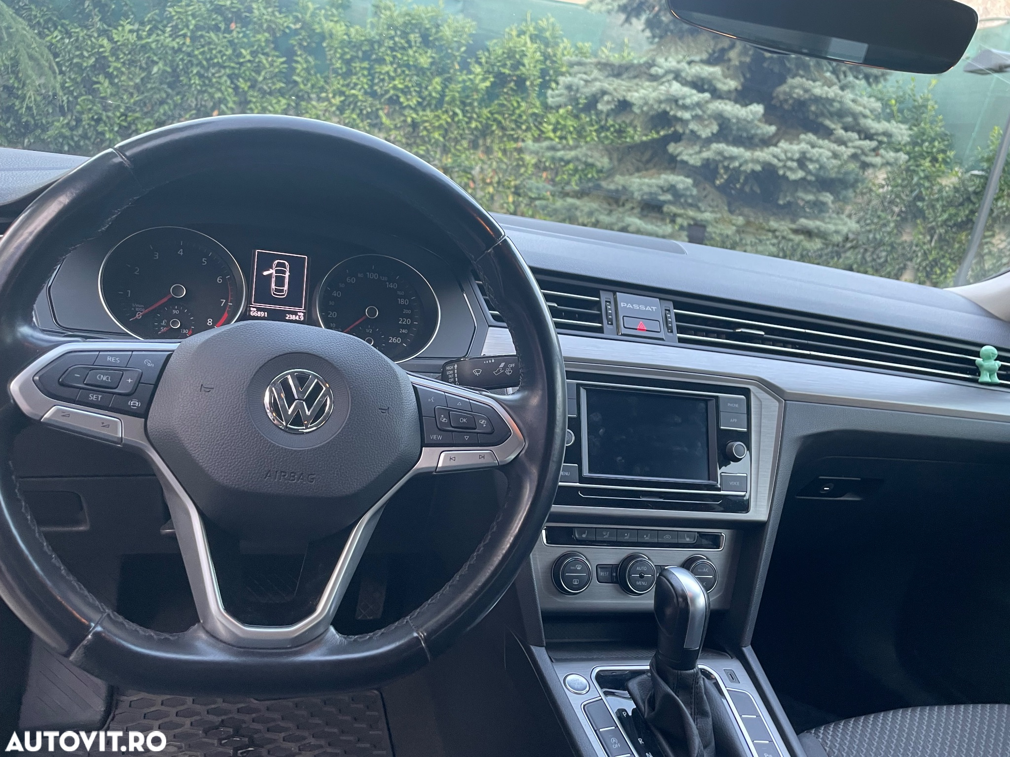 Volkswagen Passat 1.5 TSI ACT DSG Advance - 11