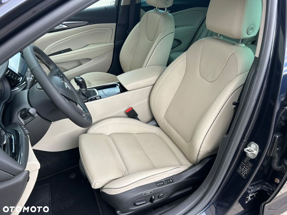 Opel Insignia 2.0 Exclusive - 11