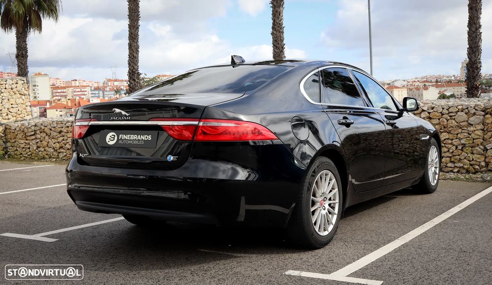 Jaguar XF E-Performance Prestige - 13