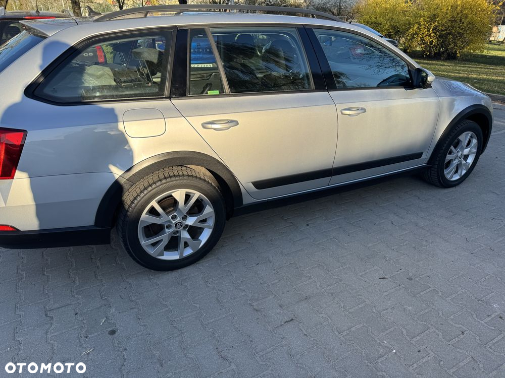 Skoda Octavia Scout 2.0 TDI 4x4 - 4
