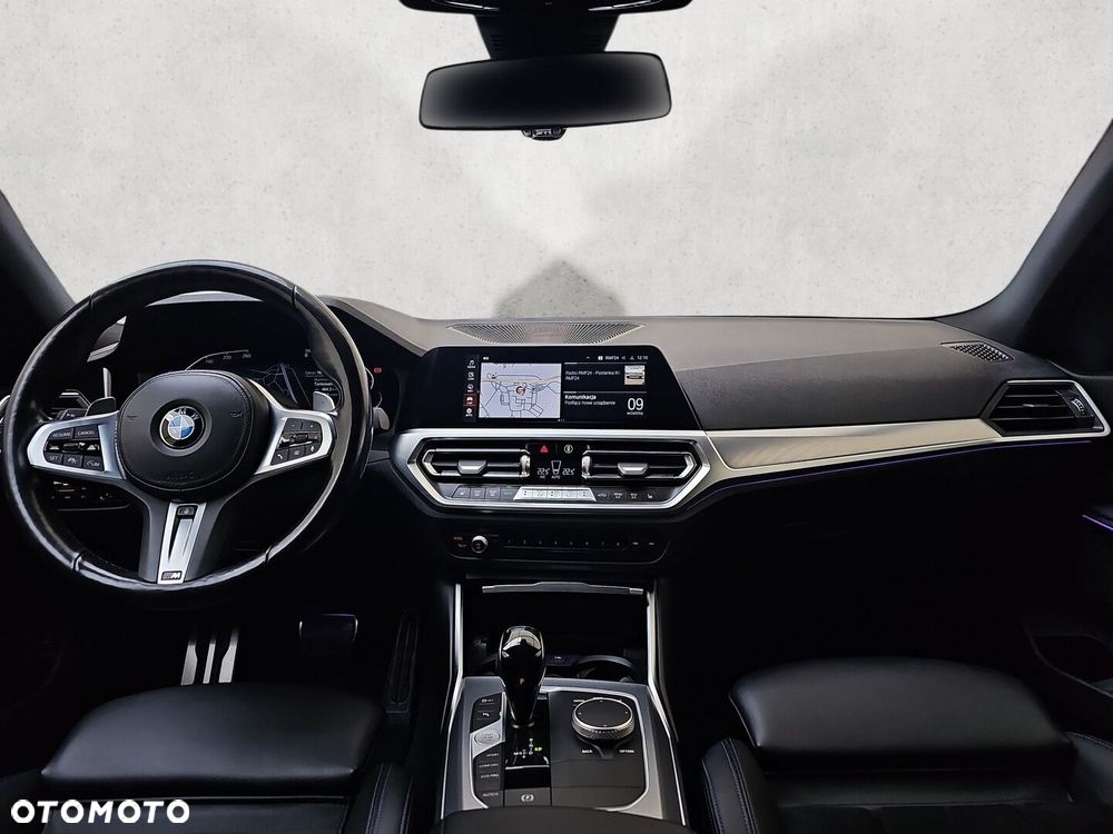 BMW Seria 3 320d xDrive - 28