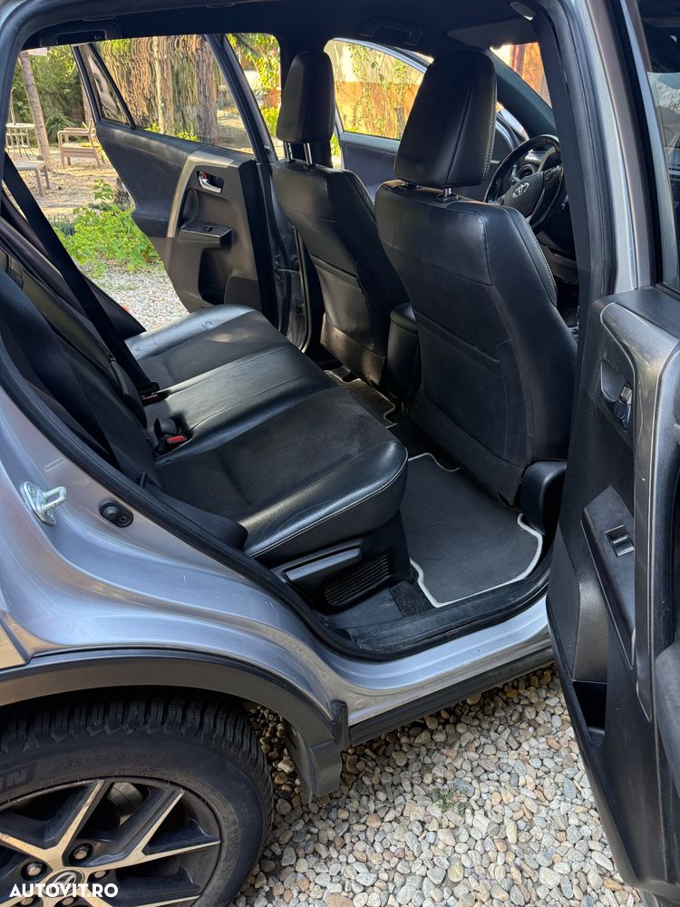 Toyota RAV4 - 17